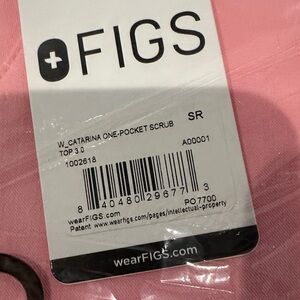 NWT FIGS Catarina Scrub Top in Pink